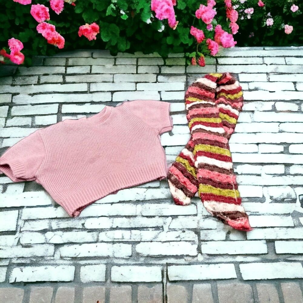 2011 American Girl Short Sleeve Sweater & Multicolor Striped Knit Scarf